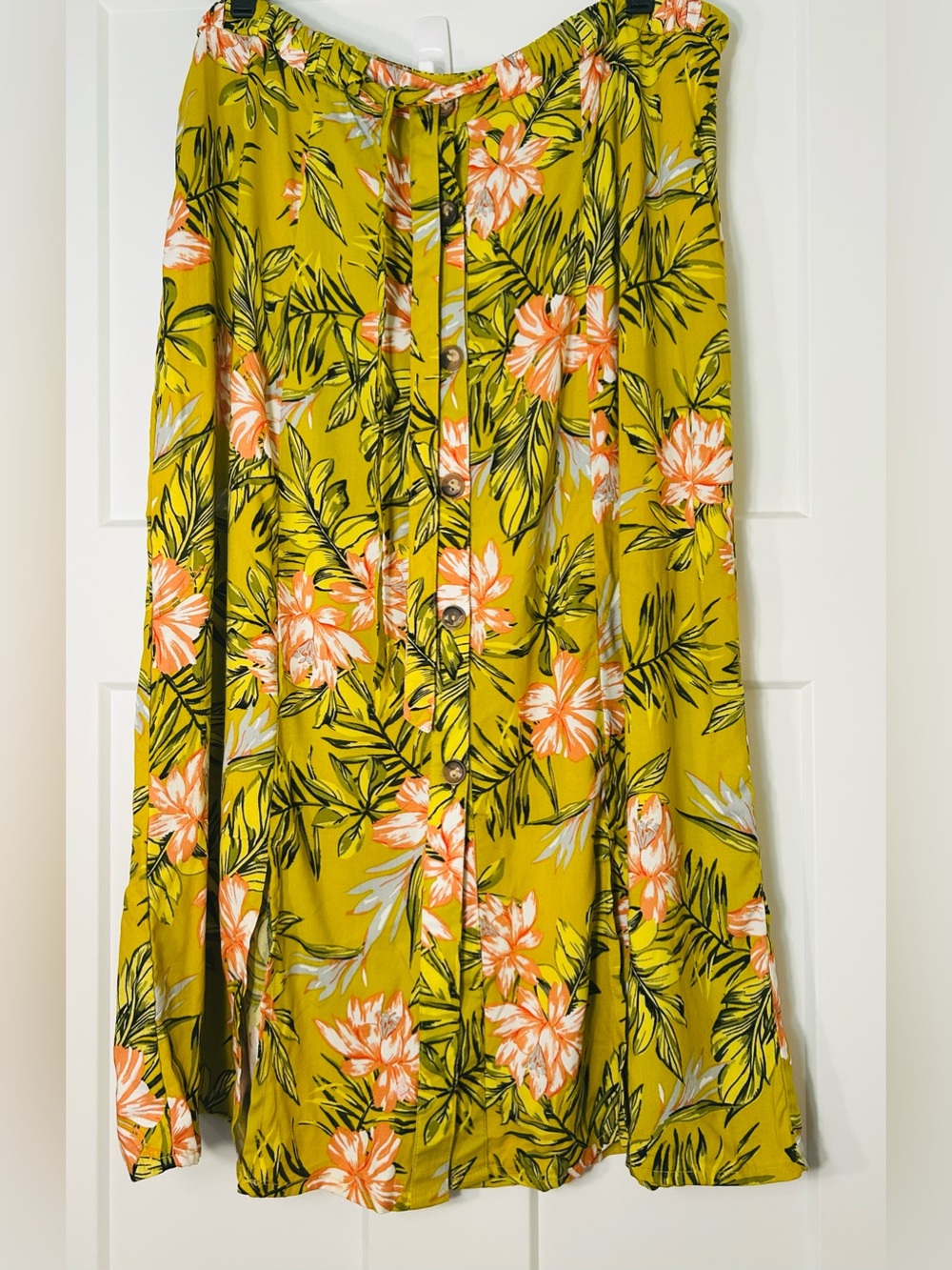 Floral Button-Front Skirt in Olive Green